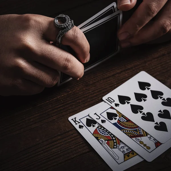 棋牌游戏捕鱼游戏